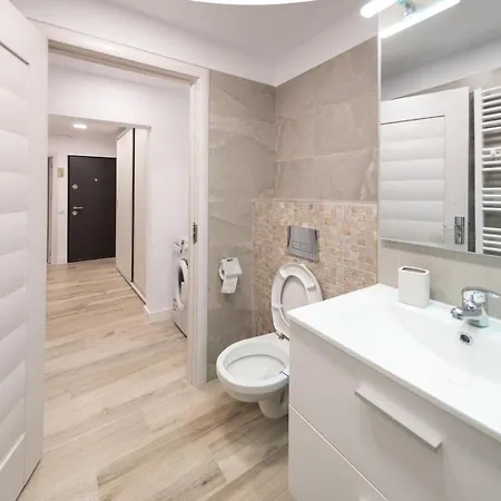 La Marea Neagra Apartamento